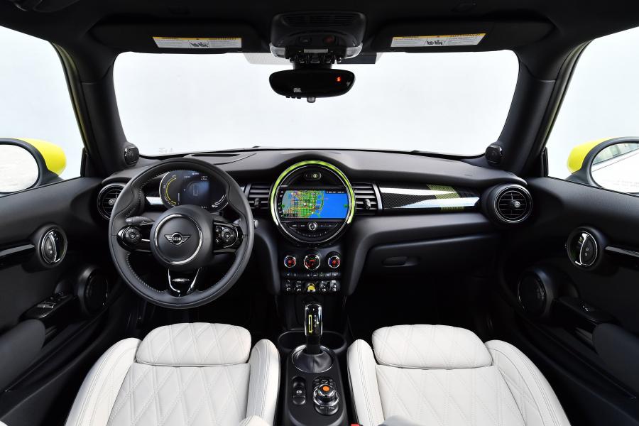 Торпедо Mini Cooper SE (F56) 2020 года  (NA) (фото 297 из 342)